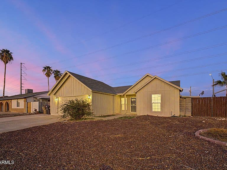 9809 N 67TH Drive photo 3
