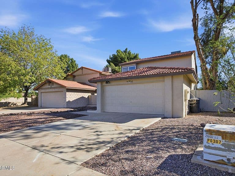 2668 W TEMPLE Street photo 3