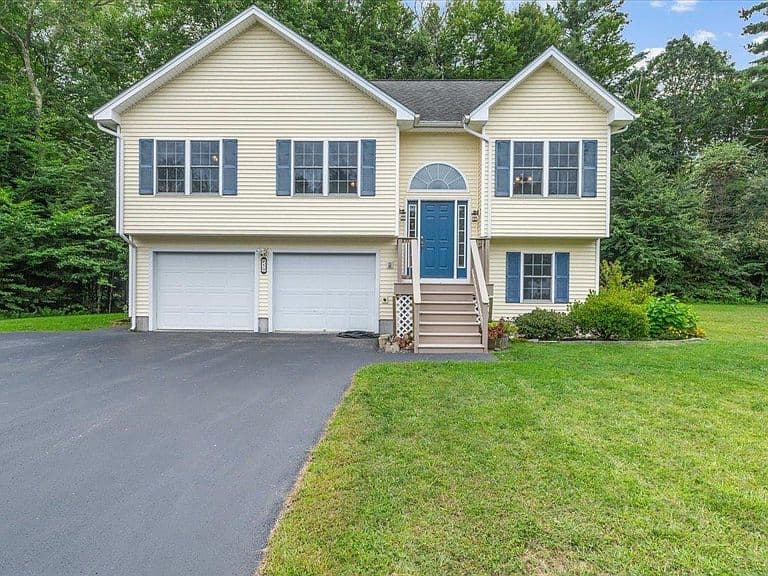 59 Blakewood Drive photo 1