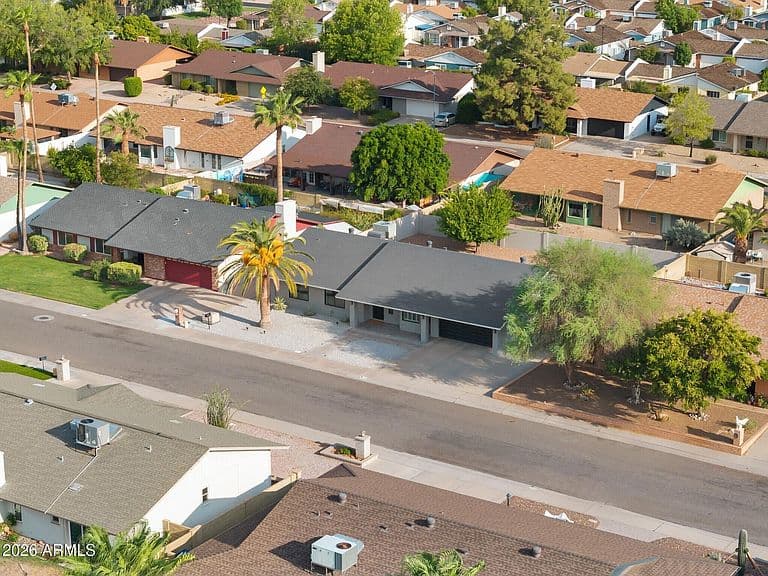 15 E ANGELA Drive photo 2
