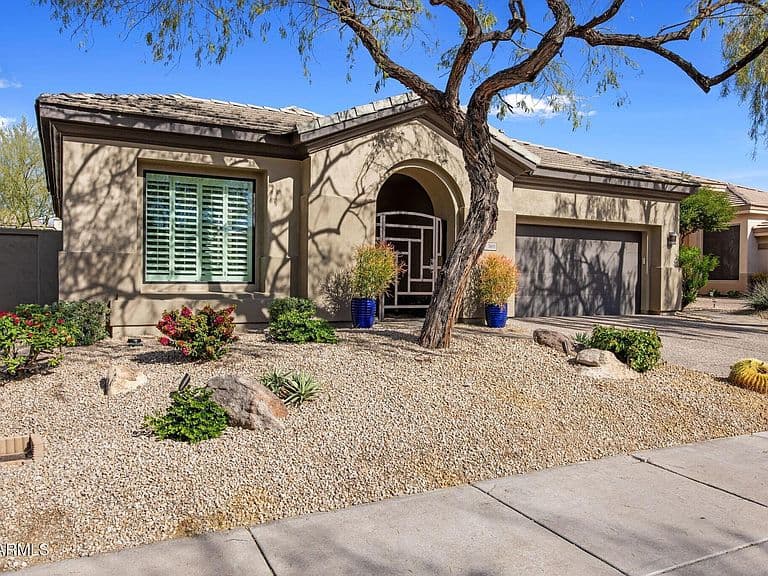 7692 E Whistling Wind Way photo 3