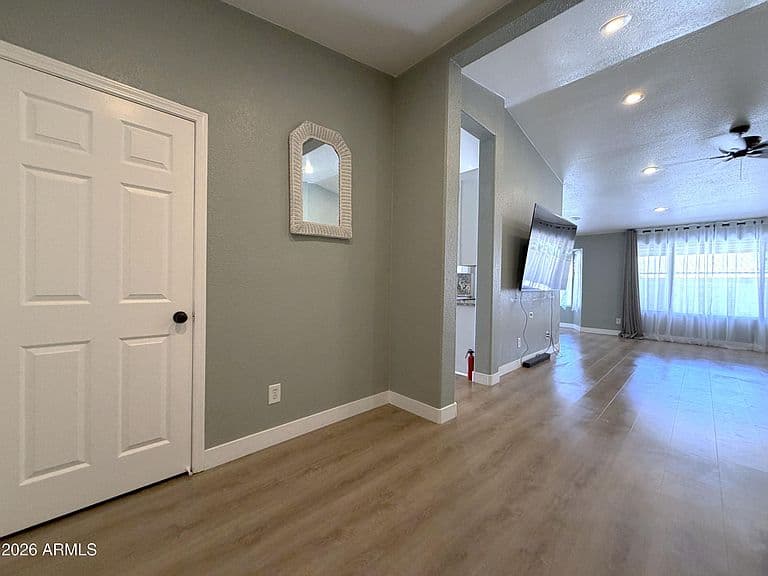 329 W BRISA Drive photo 4