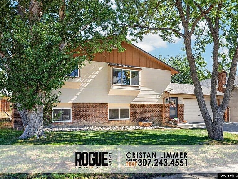 6600 Village Dr photo 3