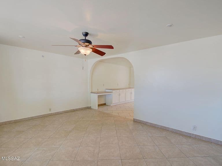 7253 E Eli Dr photo 4