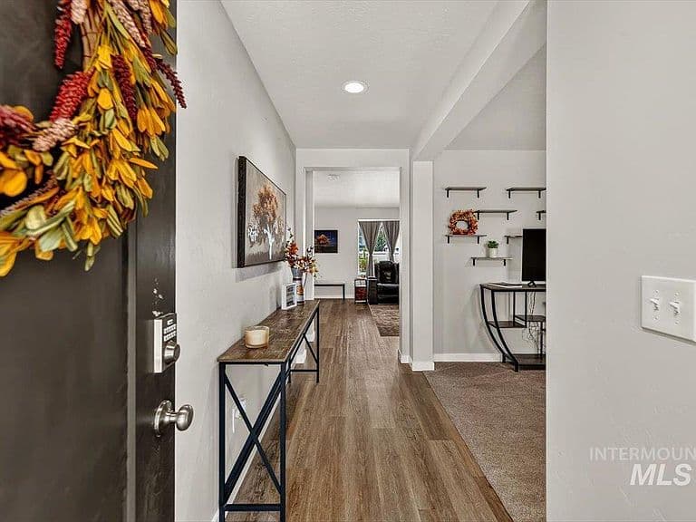8575 S Foraker Way photo 2