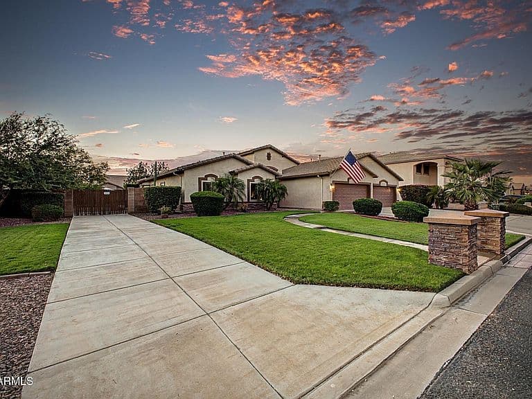 15250 W BECKER Lane photo 3