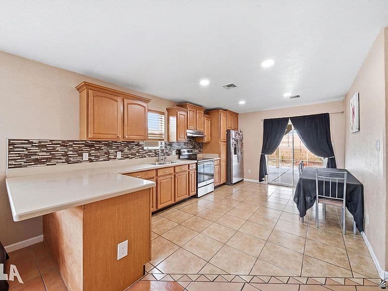 10196 S Monsoon Ave photo 5