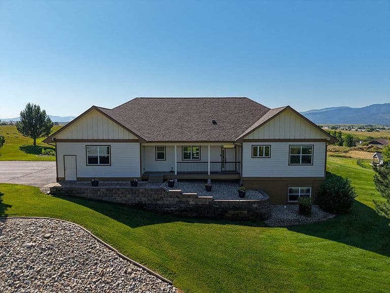 9758 Platinum Ct photo 2
