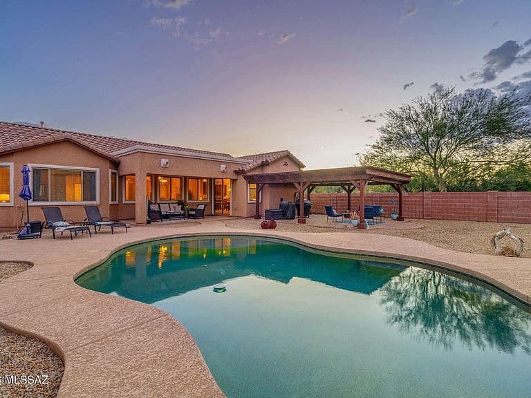 3688 W Scavenger Dr photo 3