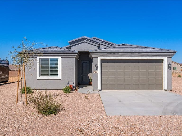 7391 E Winchester Drive photo 1