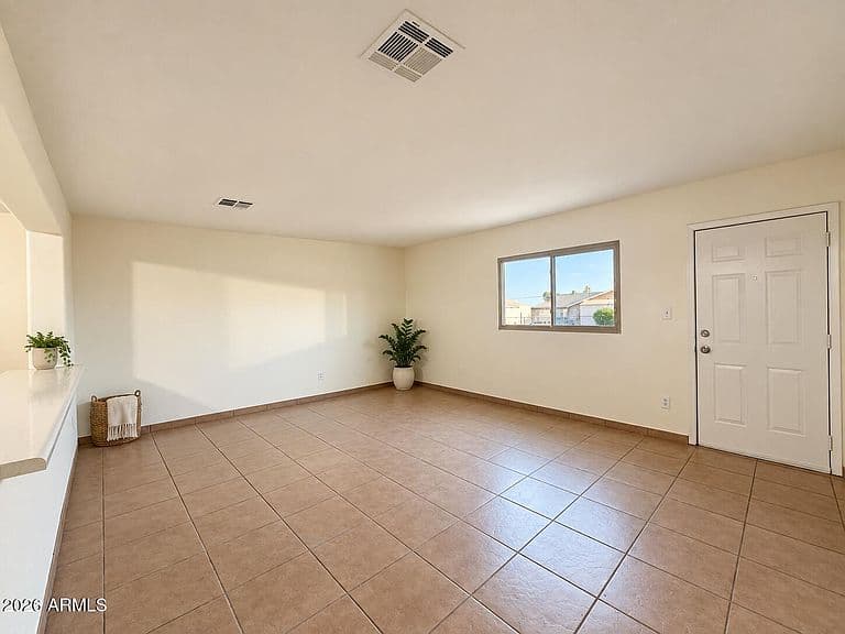 573 S OCOTILLO Drive photo 5