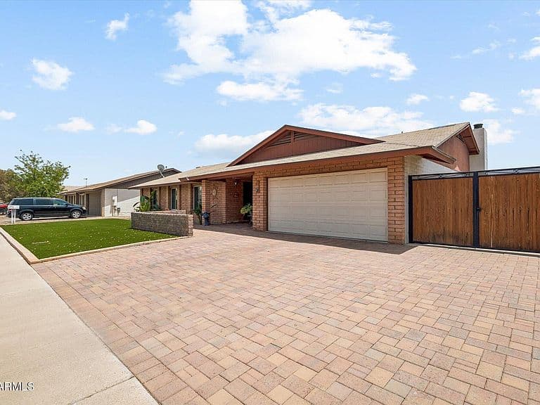 5809 W PURDUE Avenue photo 3