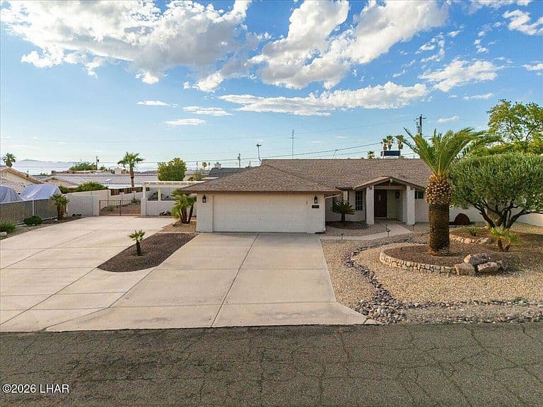 3181 Rocking Horse Dr photo 1