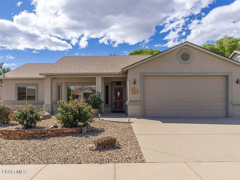 5424 N Bronco Ln photo 1