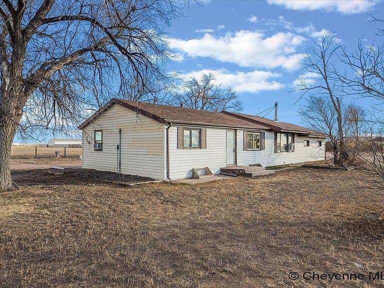 293 Road 152 photo 1