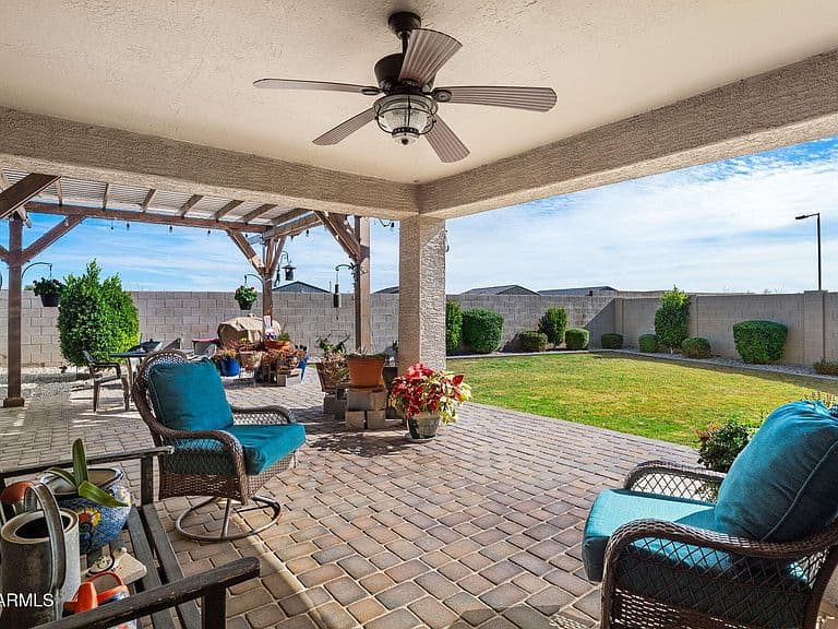 30675 N Opal Dr photo 3