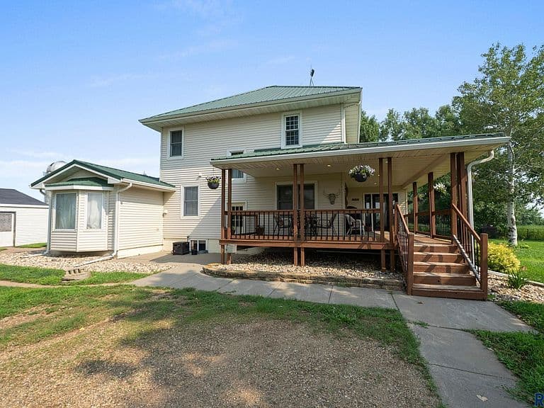 27151 479th Ave photo 3