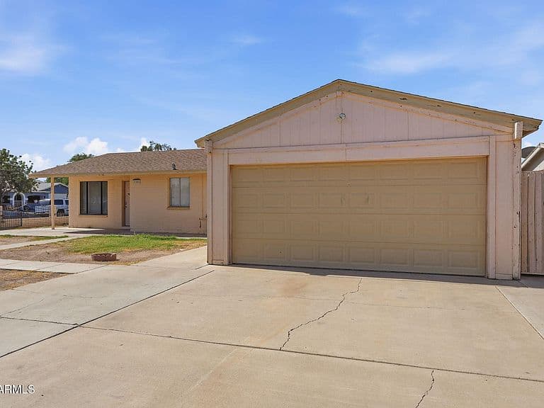7301 W HEATHERBRAE Drive photo 2