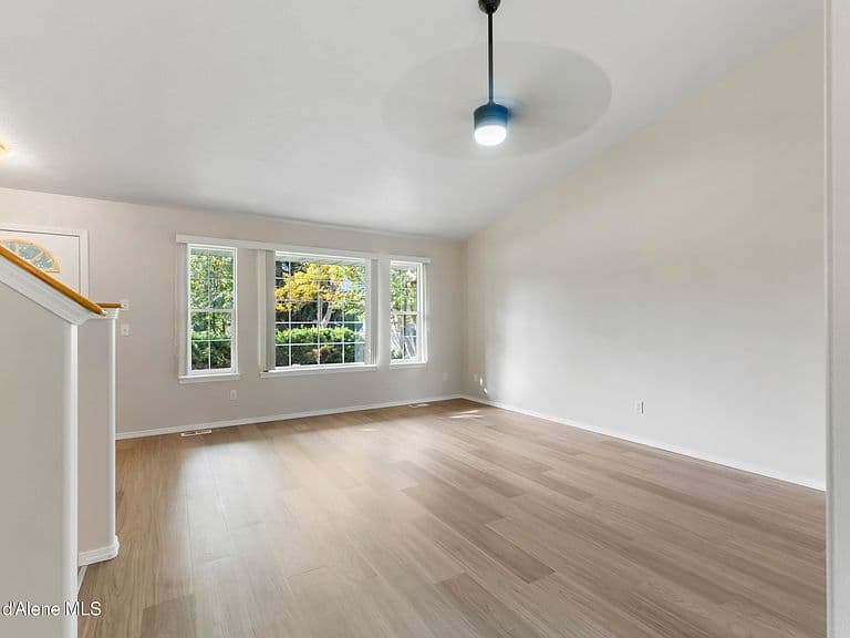 1163 E Miles Ave photo 5