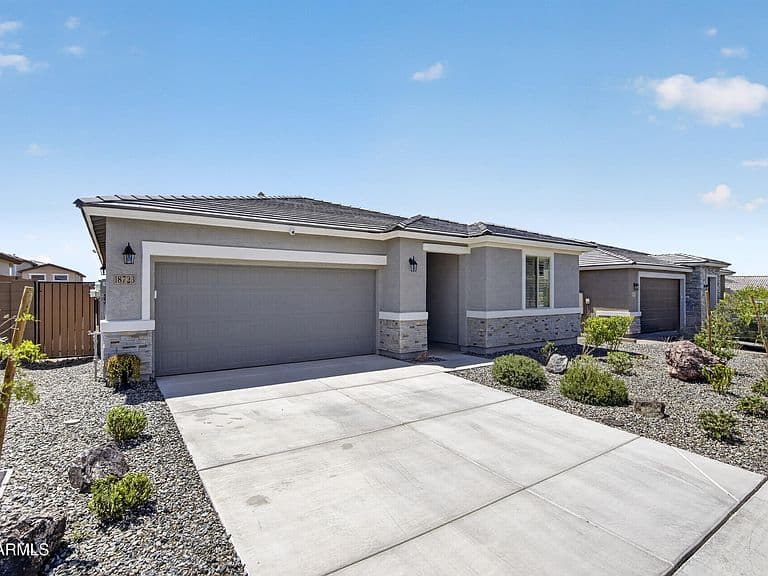18723 E RICHO Drive photo 3