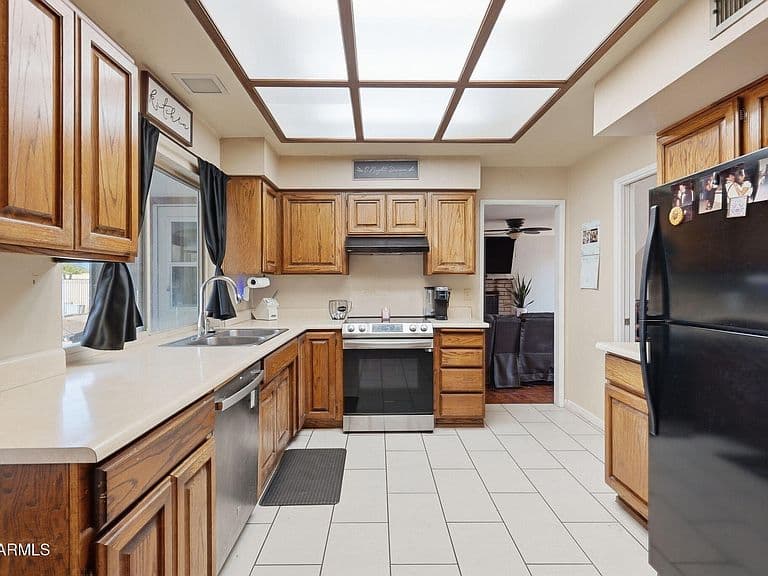 7330 W ANGELA Drive photo 4