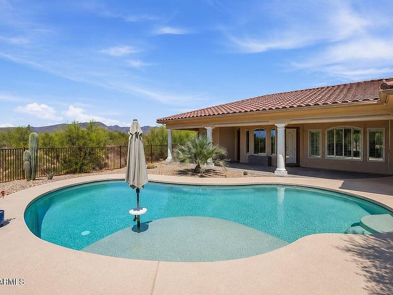 7917 E CAVE CREEK Road photo 4