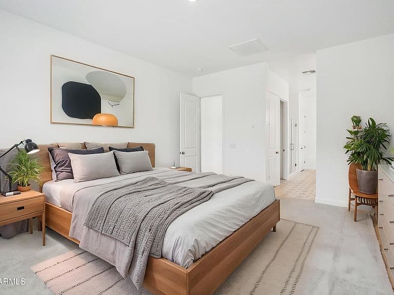 22677 E LORDS Way photo 5