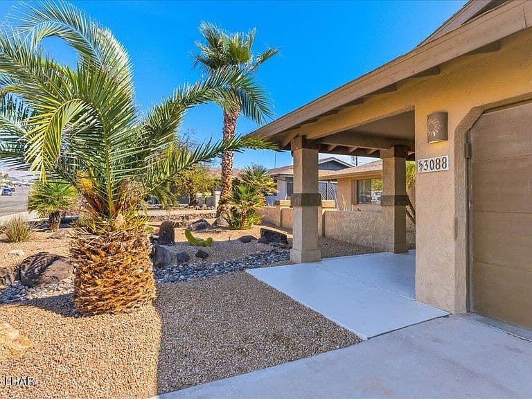 3088 Tom Tom Dr photo 4