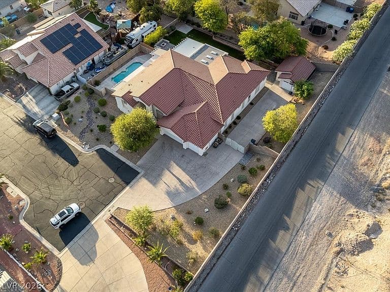 6880 Royal Heritage Ct photo 4