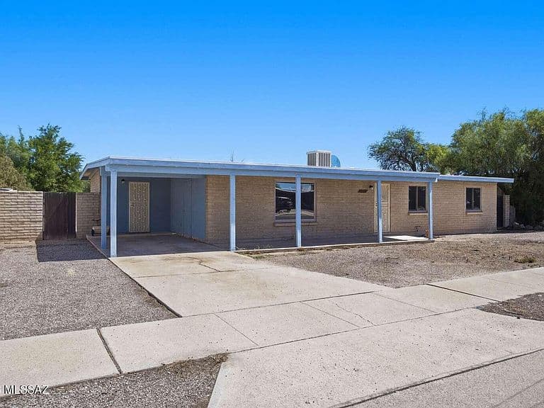 7321 E Tamara Dr photo 2