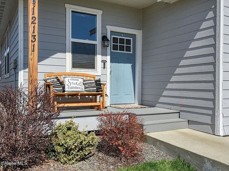 12131 W Moorfield Ave photo 2