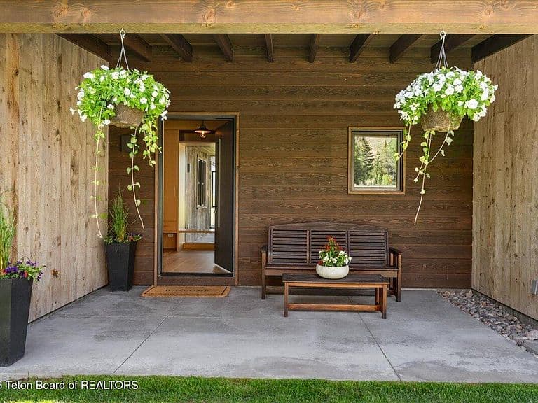 4305 S Little Horsethief Ln photo 3