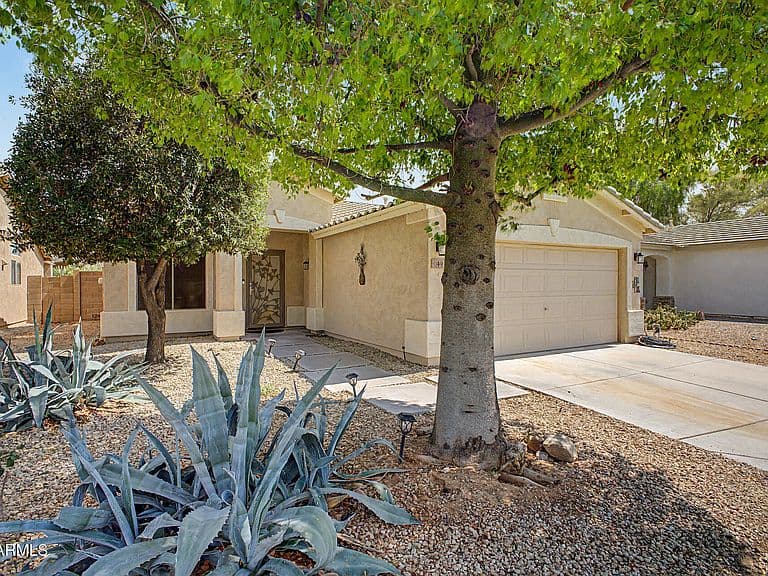49 W NOLANA Place photo 3
