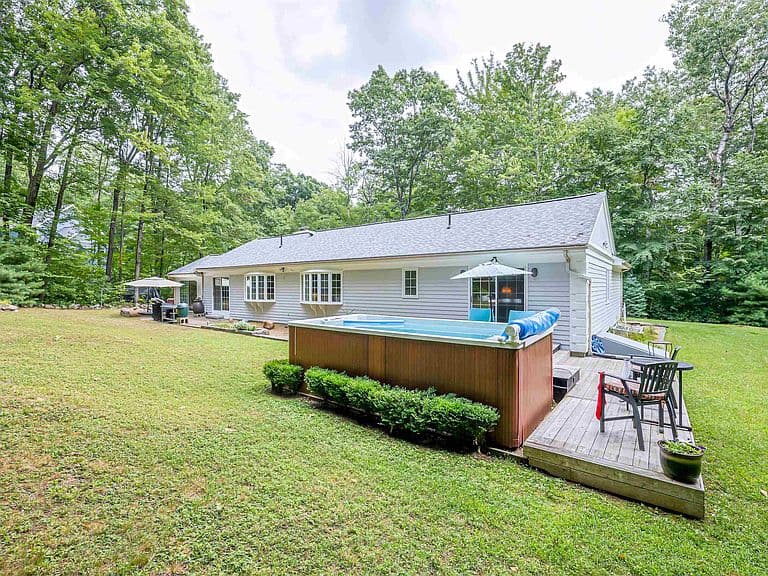 20 Buttonwood Road photo 5