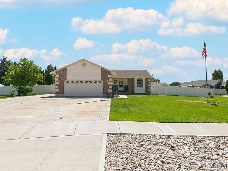4966 Camas Creek Cir photo 3