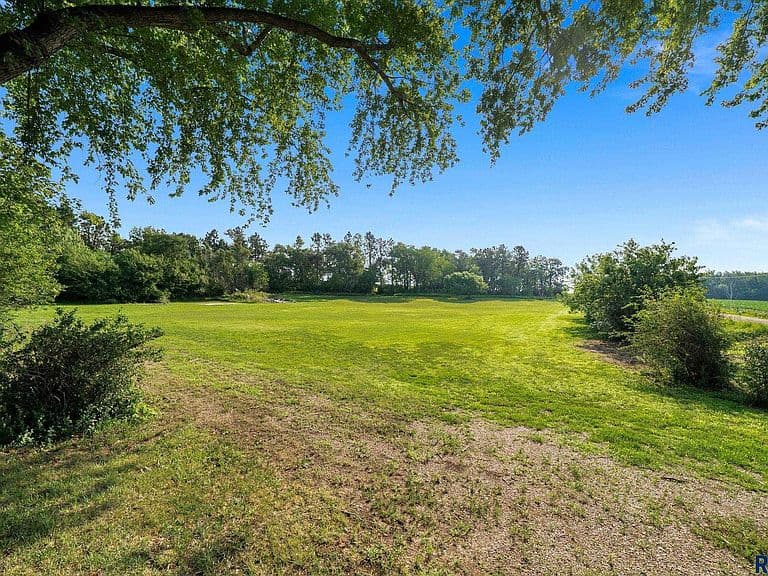 47608 300th St photo 5