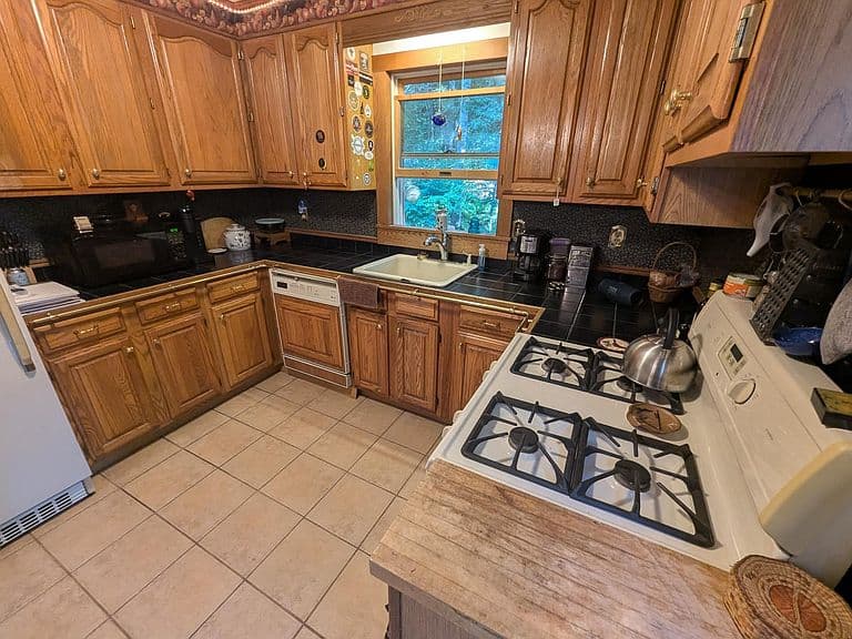 974 County Road photo 5