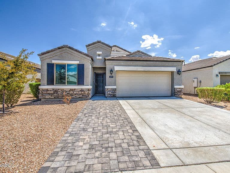 30973 W MITCHELL Drive photo 1
