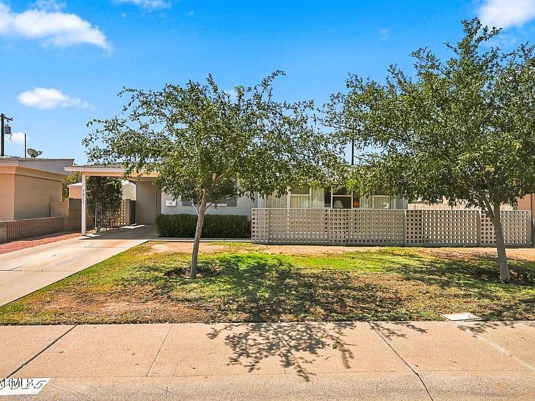 7015 W WOLF Street photo 3