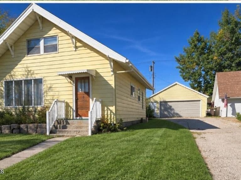 210 N Welo St photo 2