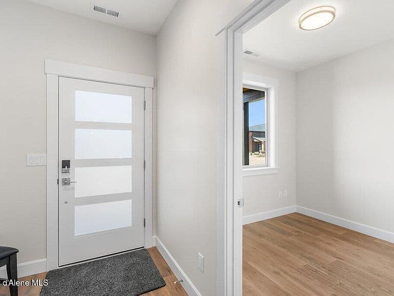 13932 N Rainier Loop photo 5