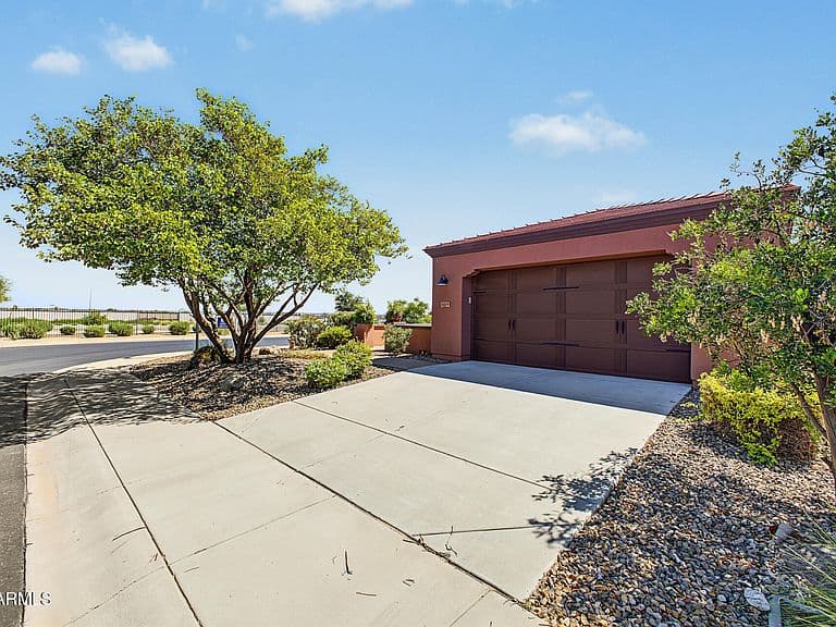 1809 E ADELANTE Way photo 4