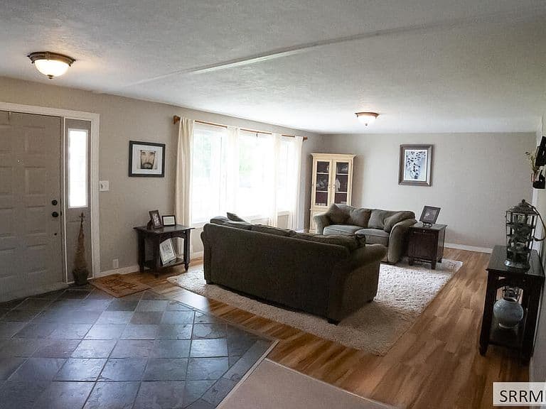 2254 S Bellin Rd photo 5