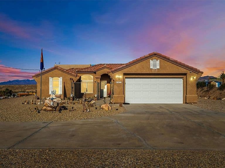 2475 Ripple Drive photo 2