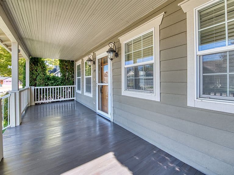 105 Bayberry Ln photo 2