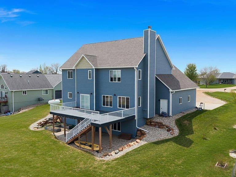 101 Lakeview Dr photo 4