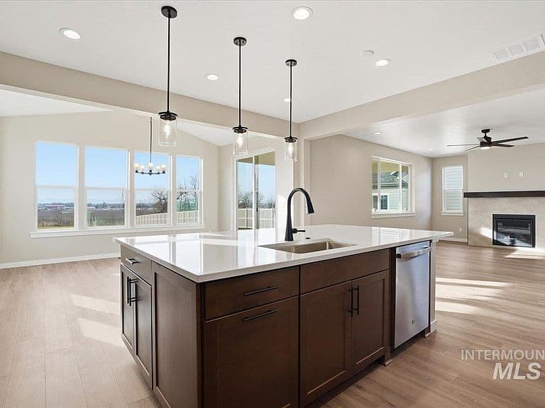 17031 N Yorktown Way photo 5