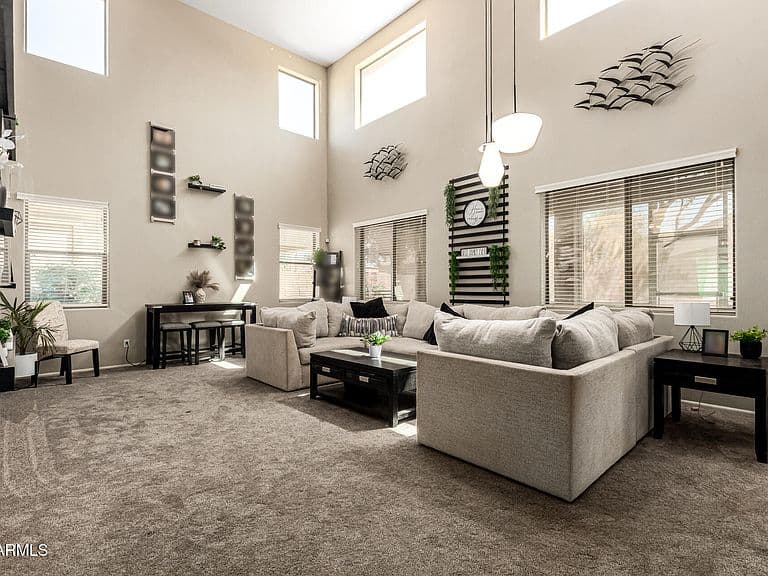 5615 E Demeter Dr photo 5