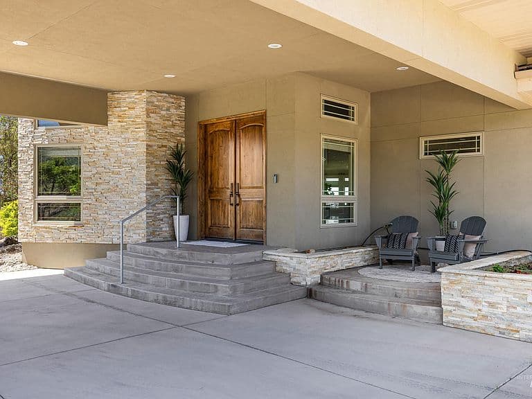 6329 E Wildhorse Ln photo 5