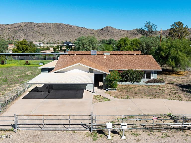 4502 W GUMINA Avenue photo 4